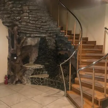 стрілець Hotel Volovets